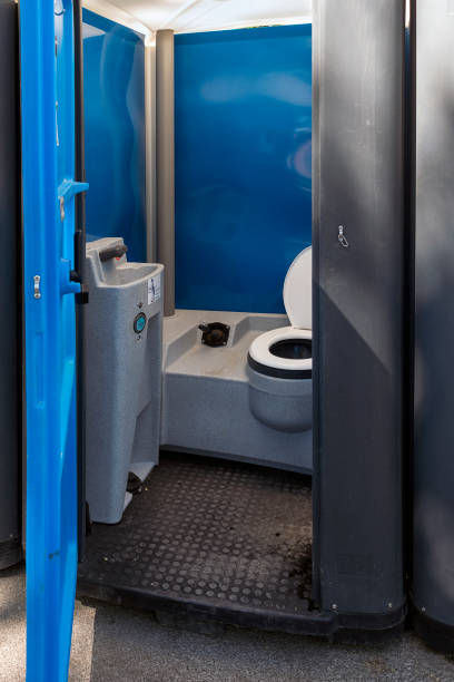 Portable Toilet Options We Offer in Brooklyn Center, MN